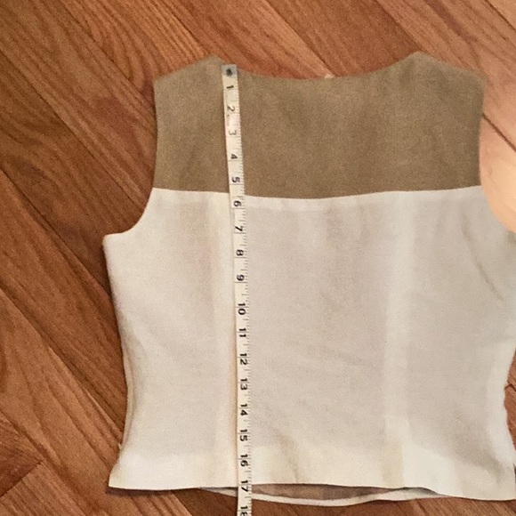 AK Anne Klein no sleeve Mocha Mousse-toned& cream linen top - Picture 7 of 7